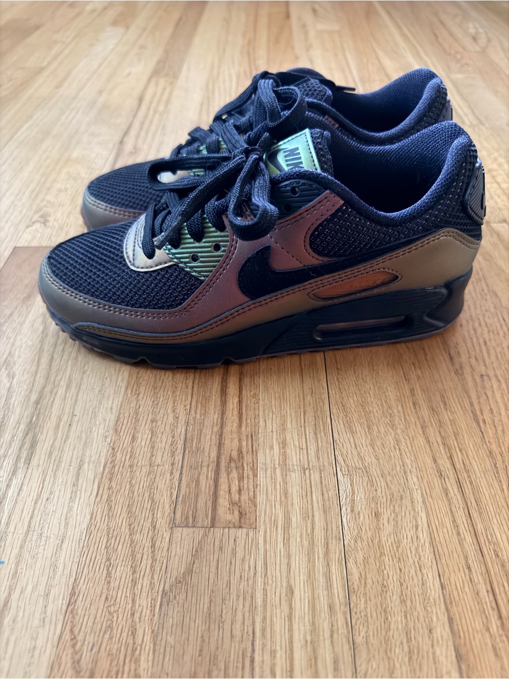 Nike Air Max 90 'Black Metallic Copper' (AKA
'Scarab') Women’s 7.5 Mens 6 - Picture 5 of 11